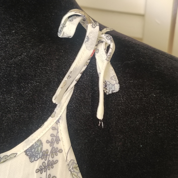 Cato Cream & Black Floral Asymmetrical Maxi Dress - Picture 7 of 14